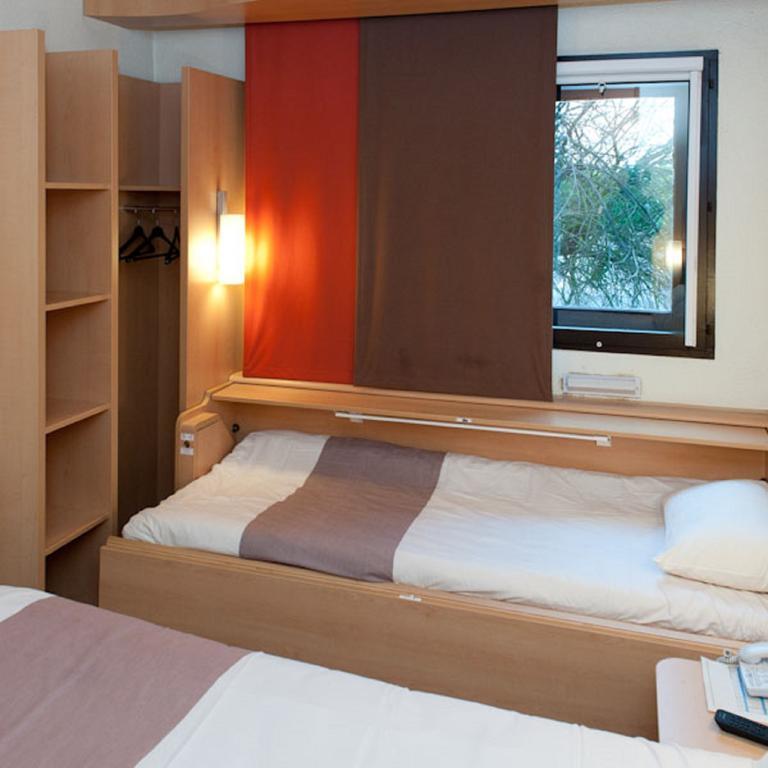 Egg Hotel Gonesse Δωμάτιο φωτογραφία