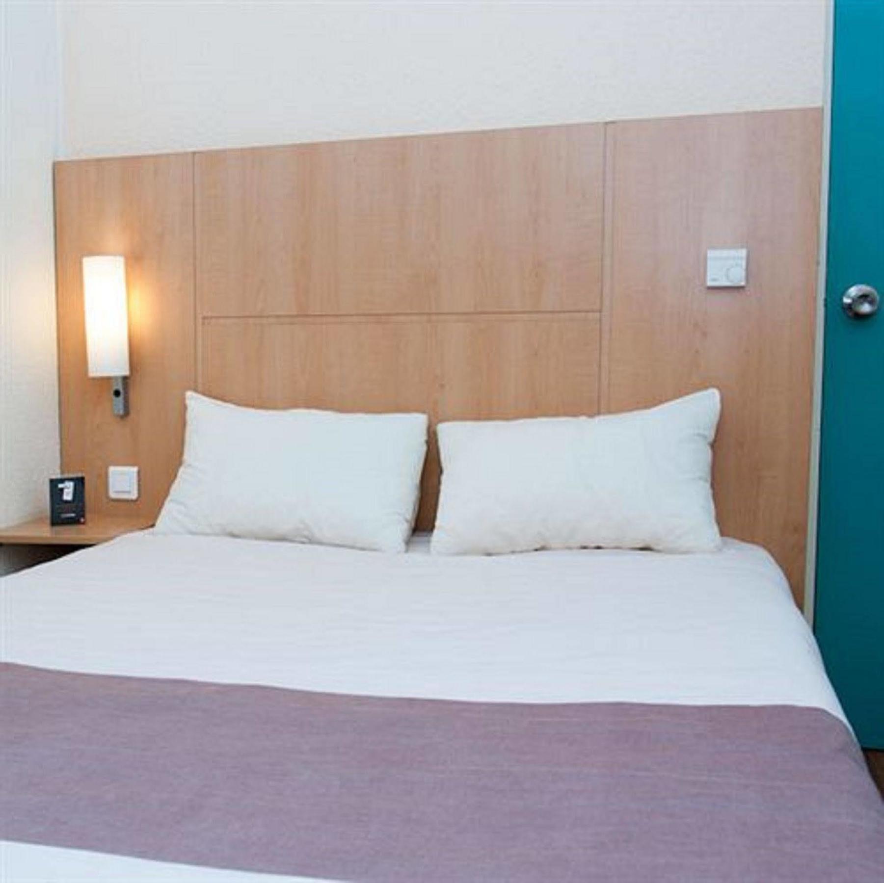 Egg Hotel Gonesse Εξωτερικό φωτογραφία