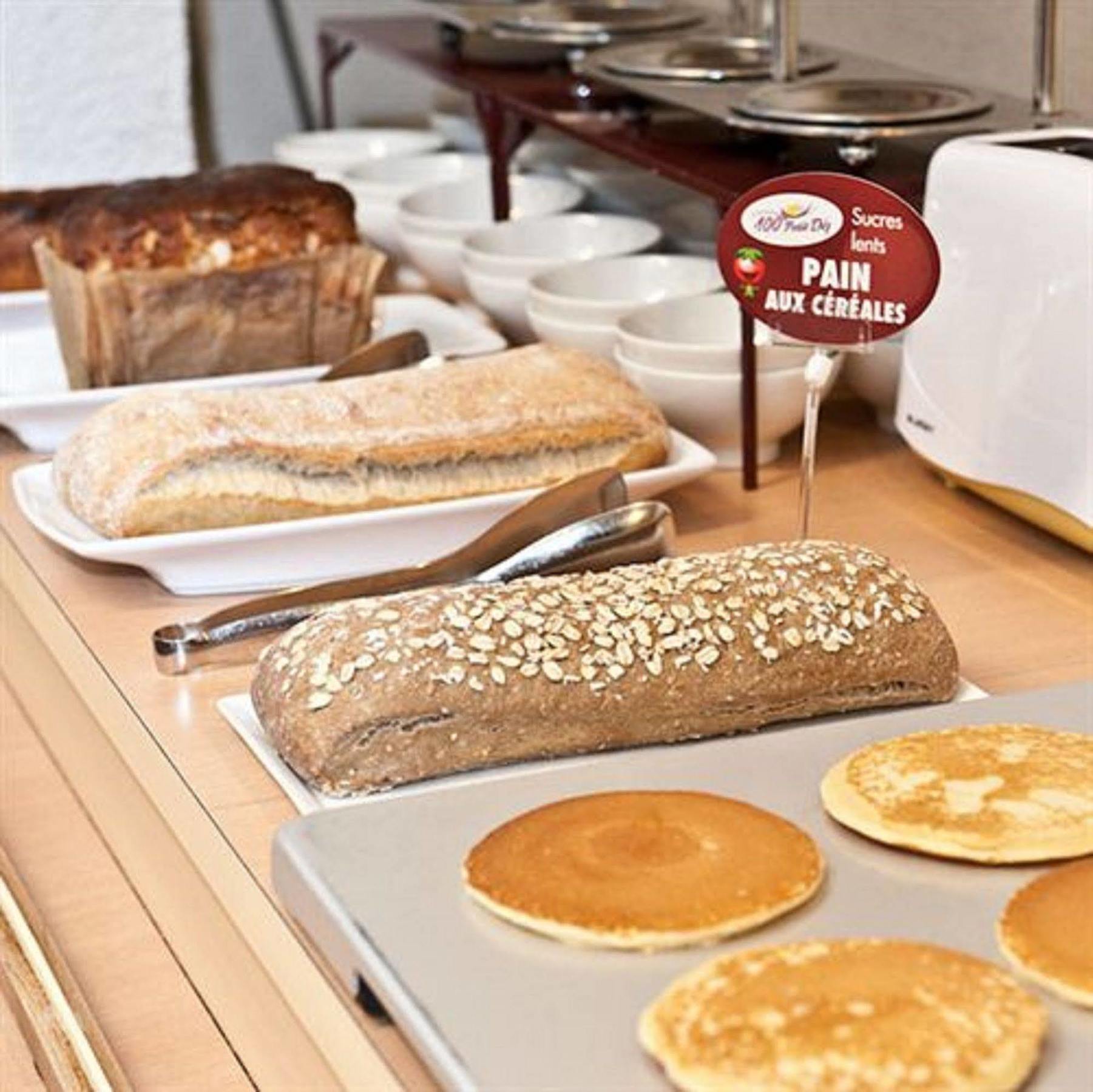 Egg Hotel Gonesse Εξωτερικό φωτογραφία